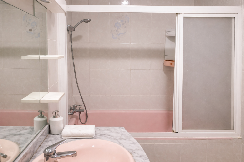 baño completo en piso en Portada Alta Malaga