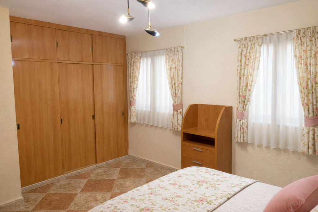 dormitorio en piso en Portada Alta Malaga