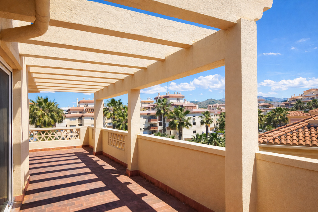 terraza amplia en atico en Teatinos