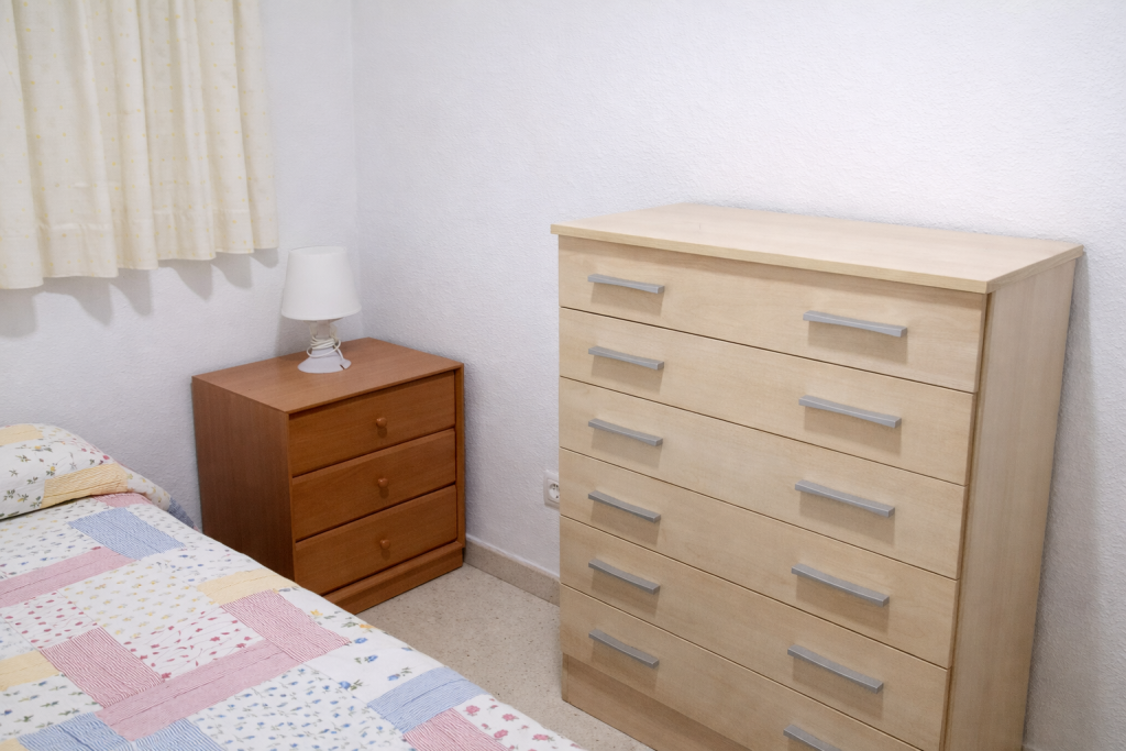 habitacion en piso en alquiler en teatinos malaga