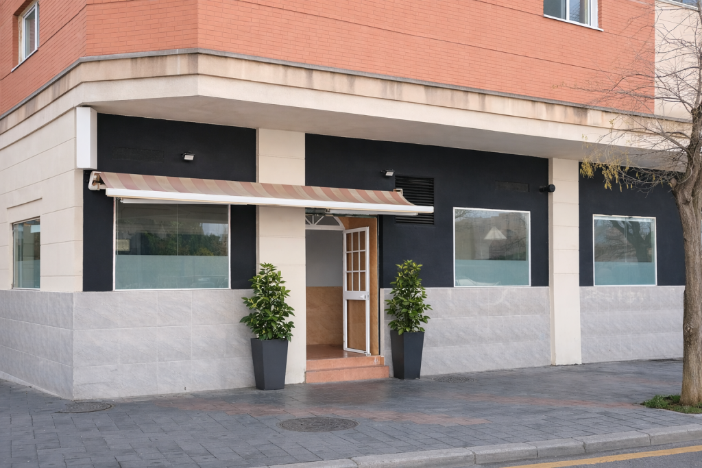 fachada de restaurante en esquina en teatinos malaga