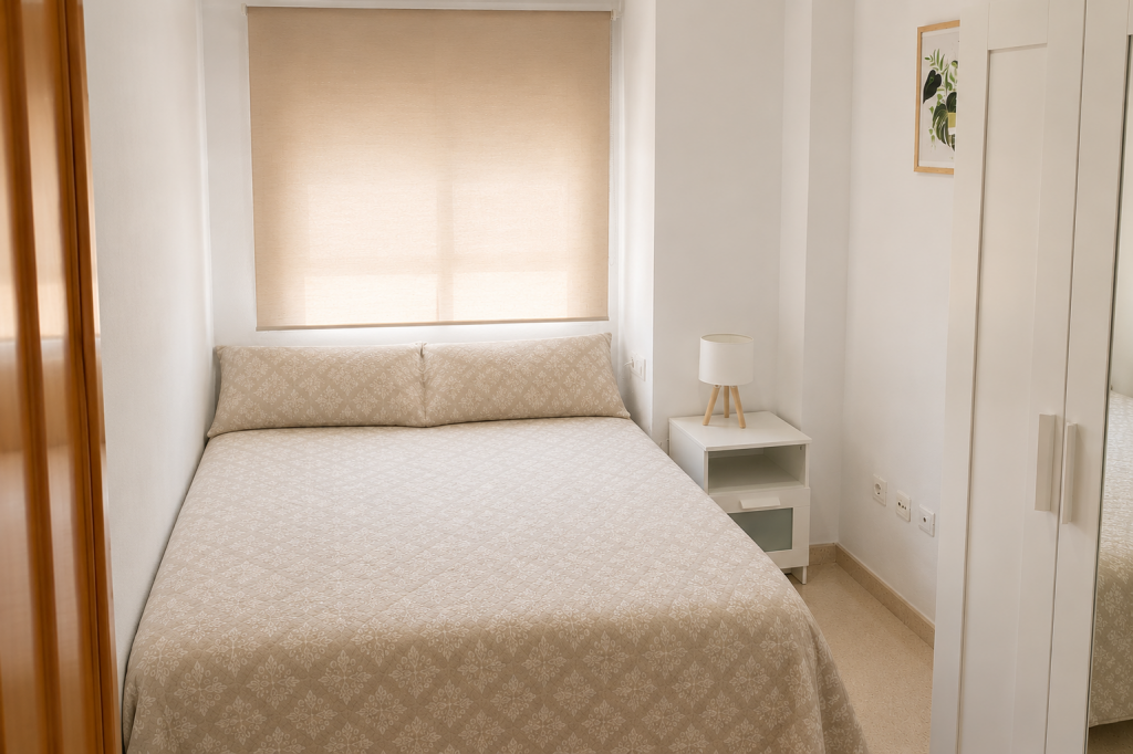 dormitorio en piso en alquiler en teatinos malaga