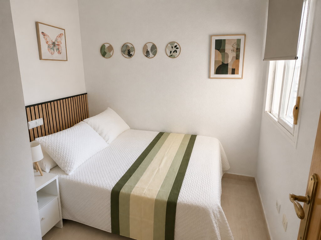 dormitorio en piso en alquiler en el consul el romeral teatinos malaga